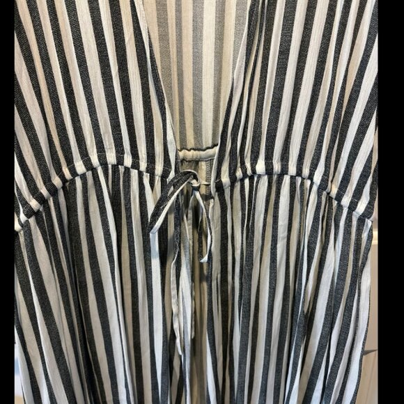 NWT cinch waist kimono‎ - Picture 6 of 8